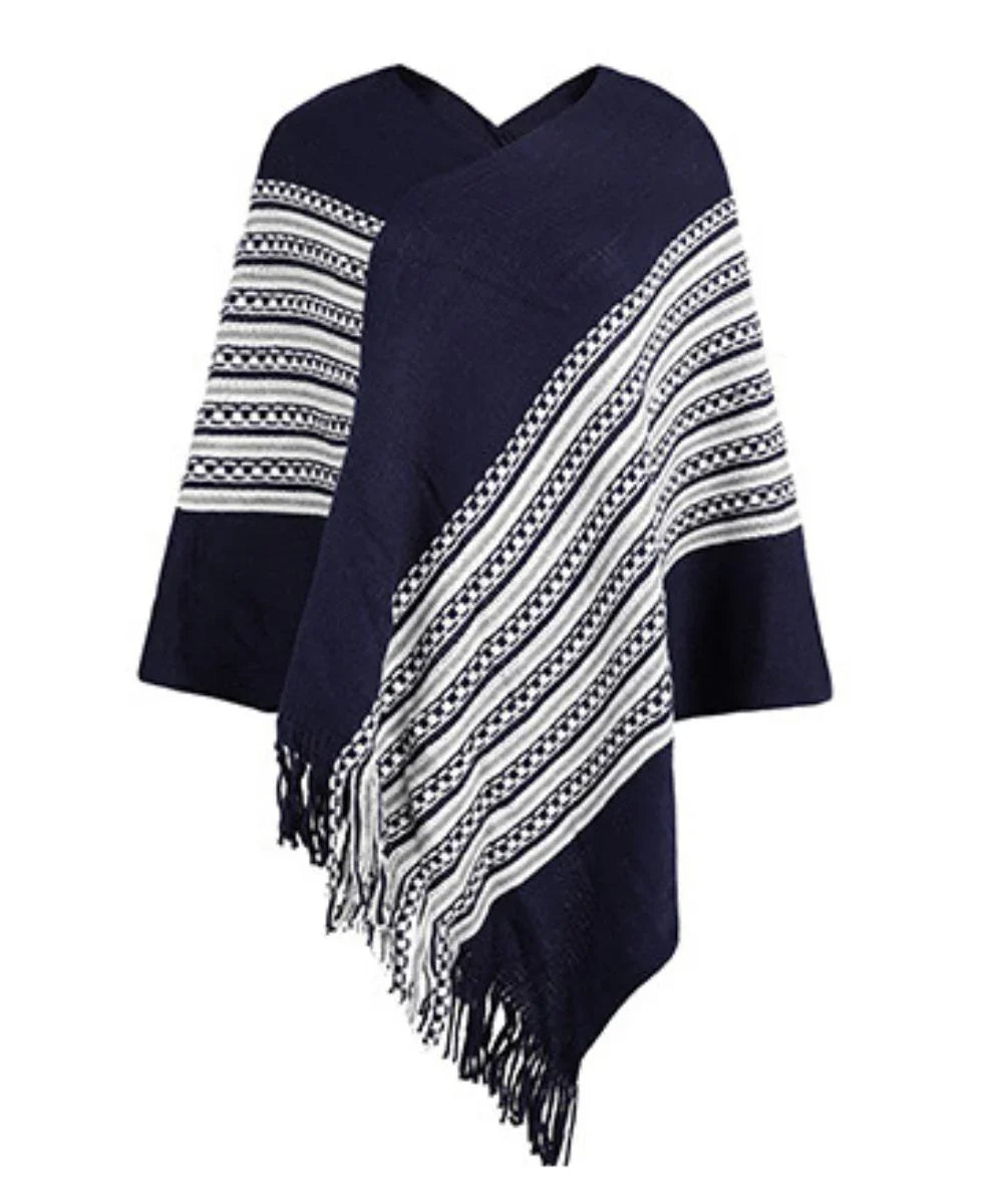 Poncho femme en coton bleu marine avec motifs blancs et franges, style décontracté.
