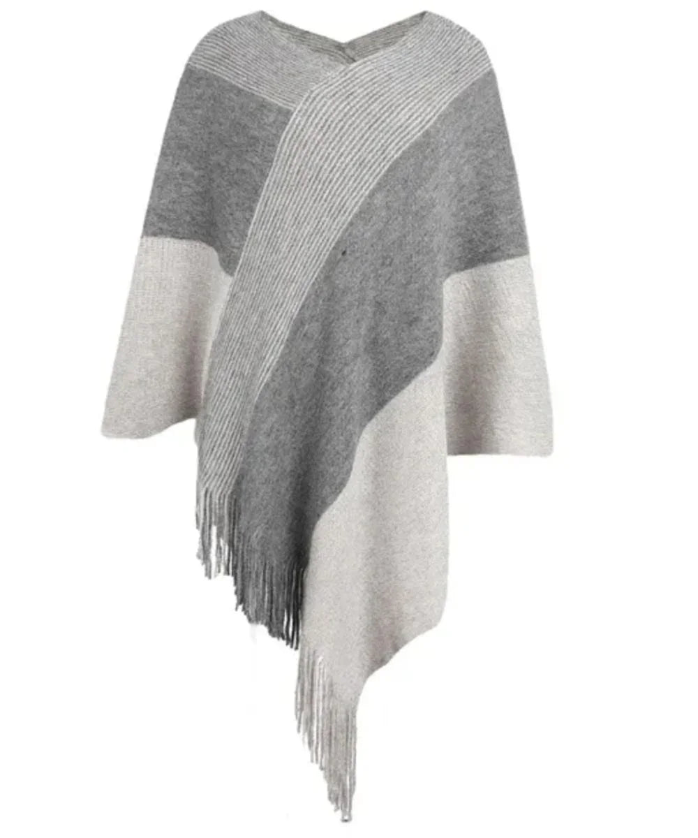 Poncho femme moderne gris et beige avec franges, motif géométrique, style hivernal élégant