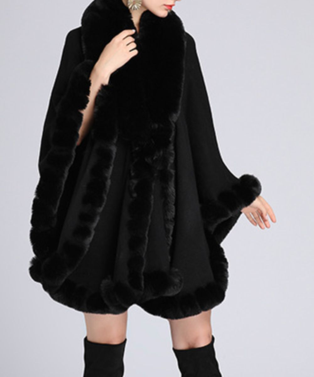 Poncho Noir Fourrure Femme - Planète Poncho