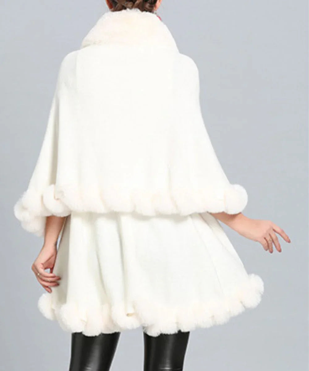 Poncho polaire blanc femme, manches larges, finition bordure duveteuse, hiver élégant
