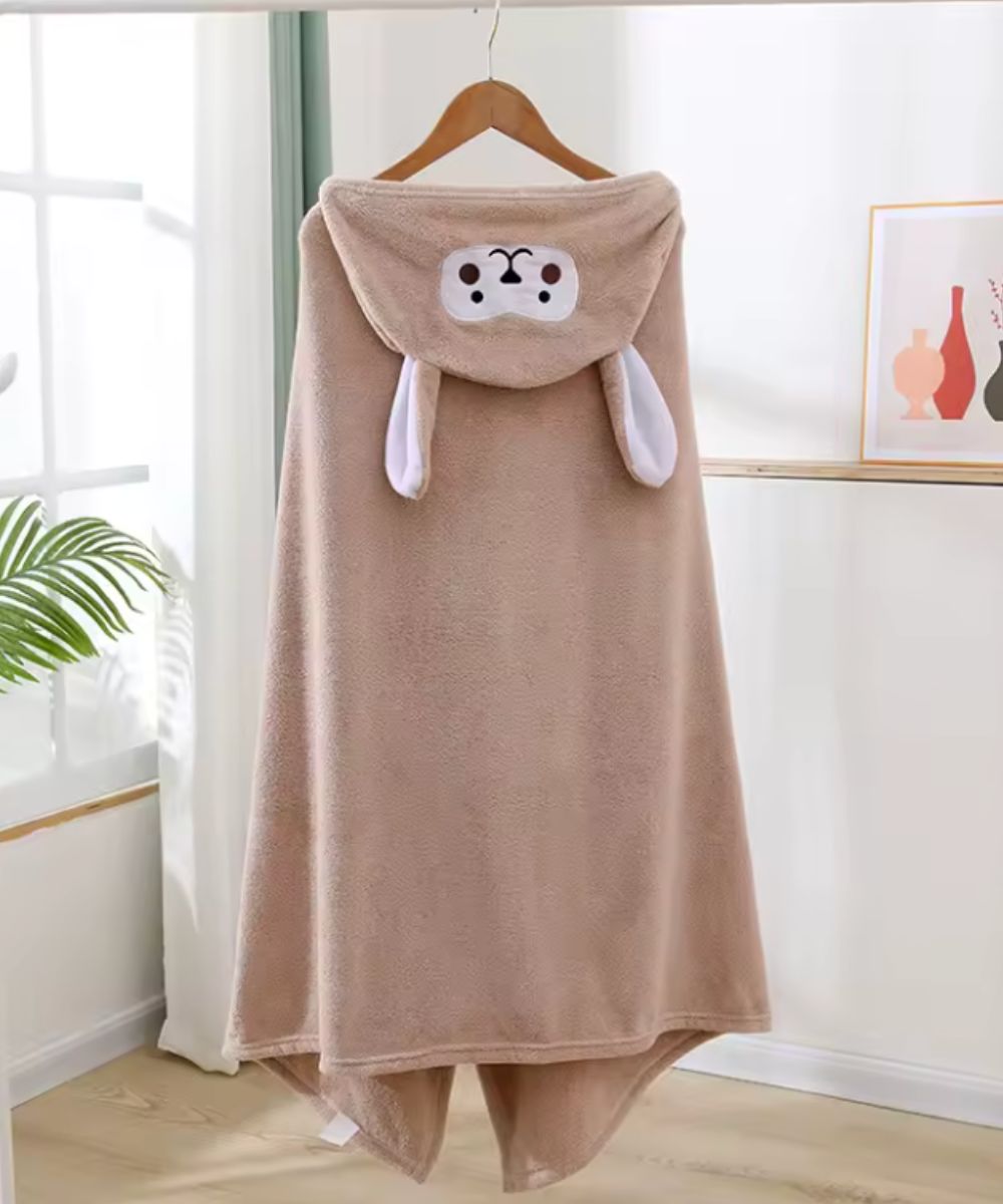 Poncho de bain pour bébé style lapin beige et doux de la marque Planète Poncho