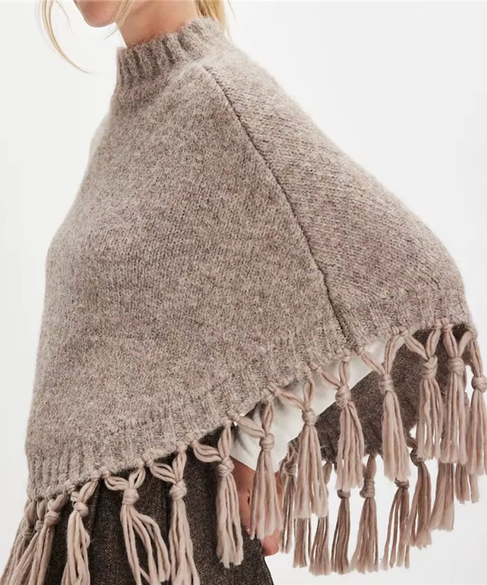 Poncho Court en Tricot à Franges