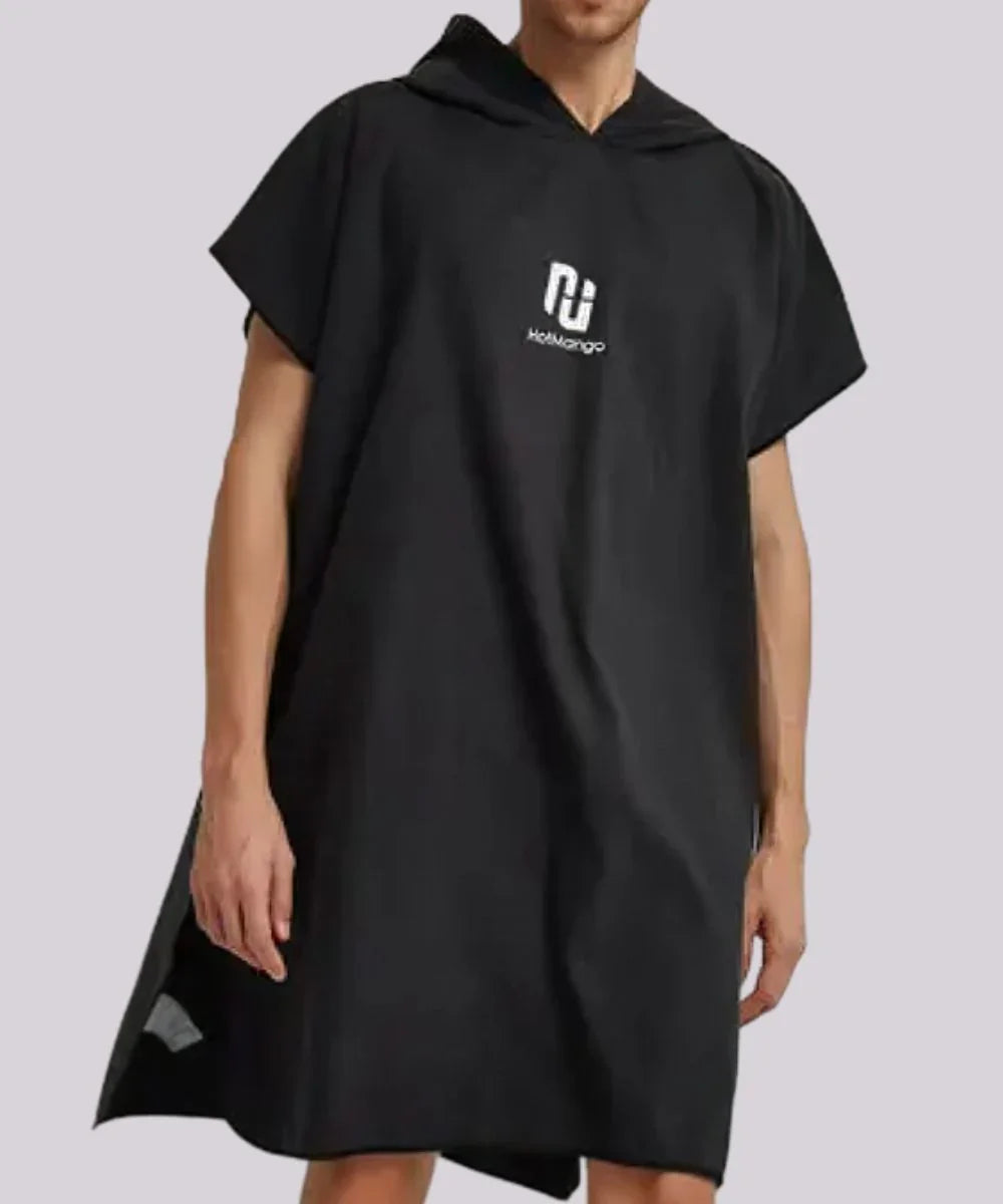 Poncho noir à capuche avec logo, style ample et moderne pour homme