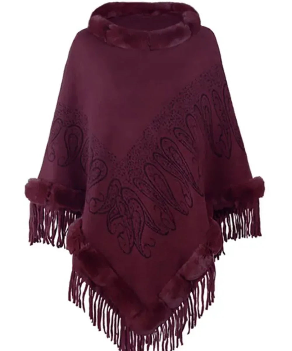Poncho épais femme bordeaux avec col en fausse fourrure, motifs brodés et franges